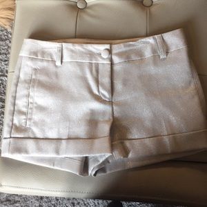 Shimmering cuffed shorts